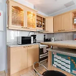 Korter Bright With Sauna In The 0ld Town *