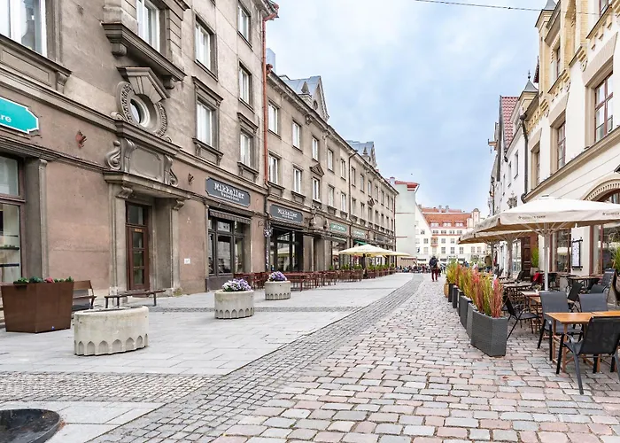 Bright With Sauna In The 0ld Town